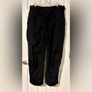 Men’s The North Face Ski Snowboard pants size x-large black with vents